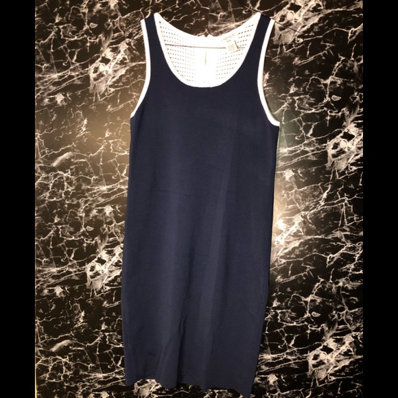 Ladies Dress - Picture 2 of 4